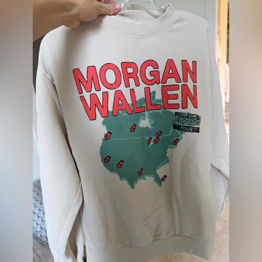 Morgan Wallen concert sweatshirt
